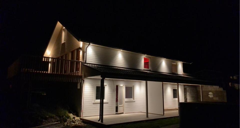 Villa Med Jacuzzi Og Nydelig Utsikt Gravdal  Exteriér fotografie